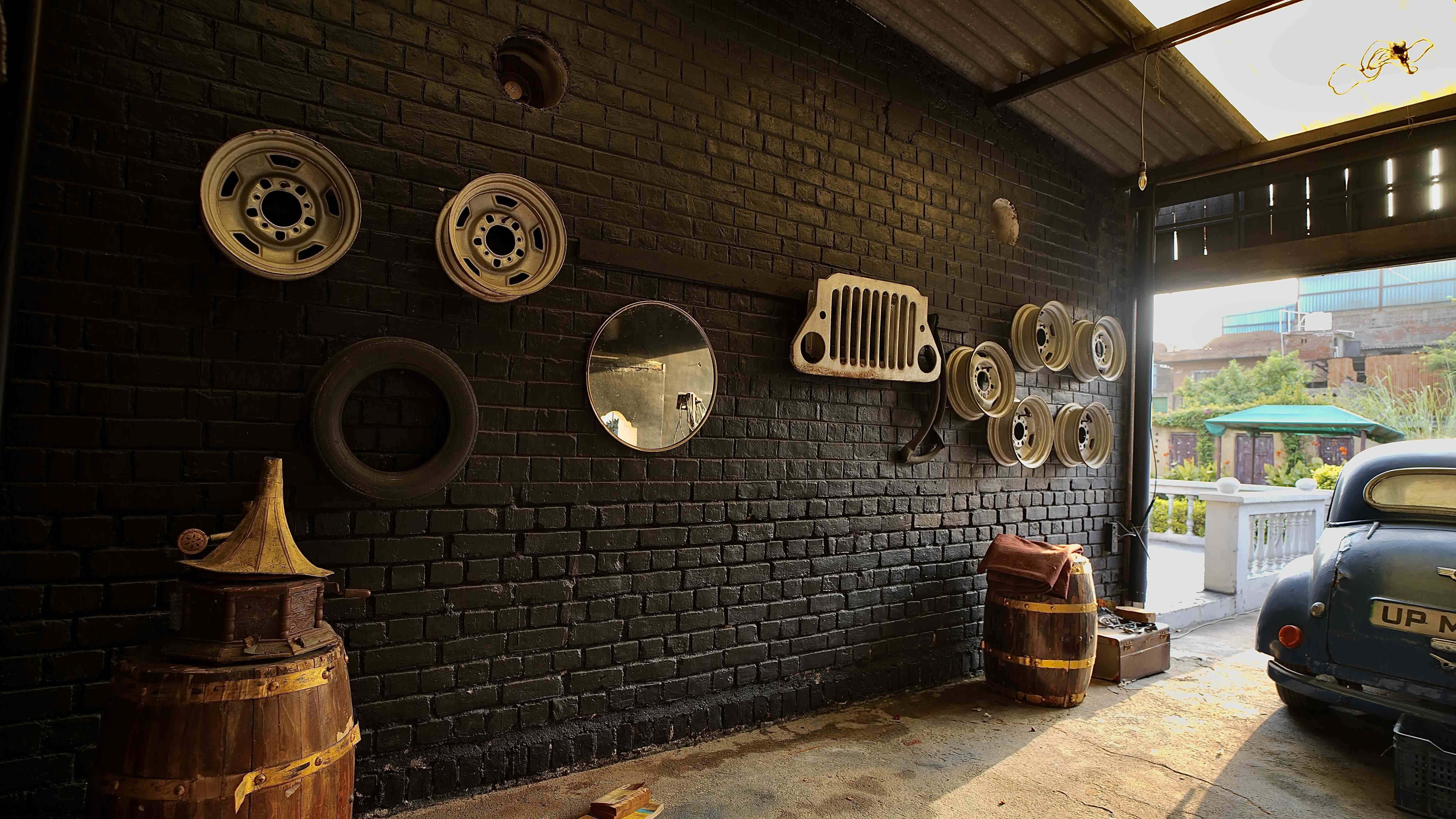 Vintage Car Workshop – pre wedding location in delhi